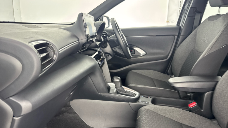 Toyota Yaris Cross 1.5 Hybrid Design 5dr CVT Hybrid Estate